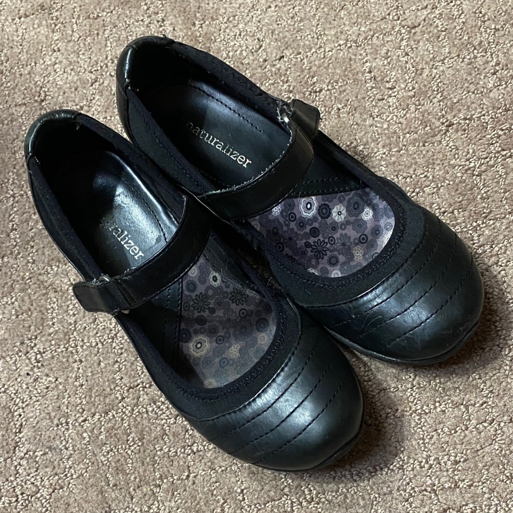 Naturalizer Black Leather Mary Jane Shoes with Padded Insole 6.5 Timeless Office